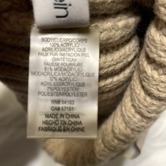 Calvin Klein NWOT Beanie Knit Tan Winter Hat - Picture 5 of 5
